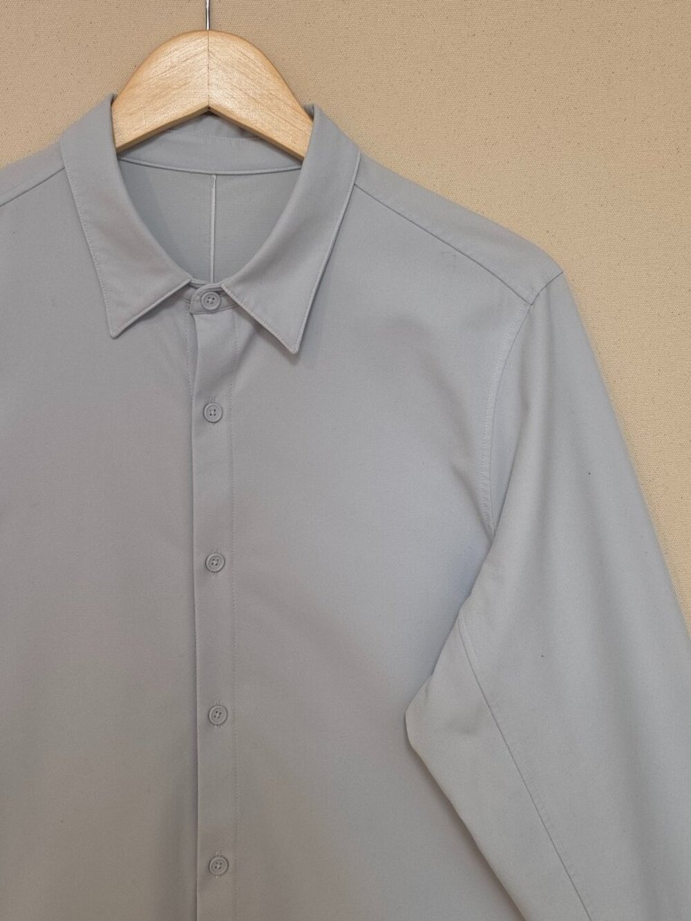 Lululemon Athletica Button Down L